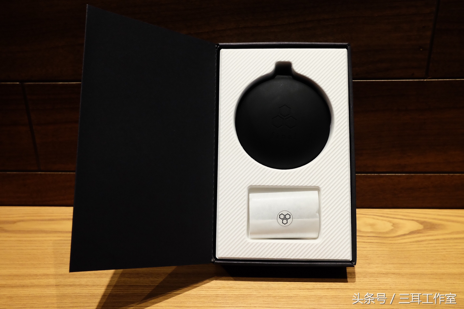 用了这个线材接口意味着这日本品牌放弃角逐世界最小耳机称号？