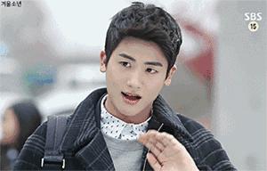 如今27岁却沦落成三线演员,18线演员能变成一线演员吗