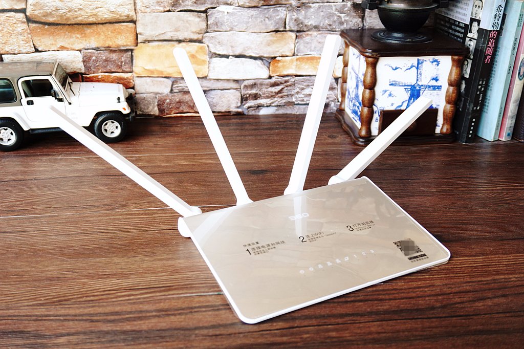 360安全路由t2光纤级双频智能路由,360路由器哪款穿墙最好