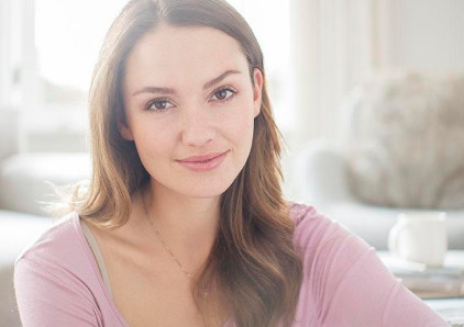 女人剖腹产之后别任性，不想刀口变黑，就坚持做这3件事吧