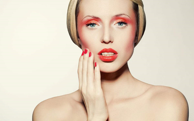 春天气息的橘色妆容,换季妆容