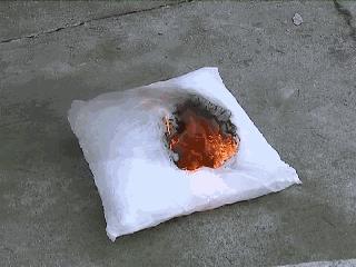 一老人点蚊香家中烧毁后续,点蚊香烧毁家