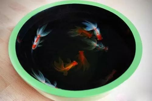 福建脱胎漆器已有180多年历史,脱胎漆器和木胎漆器