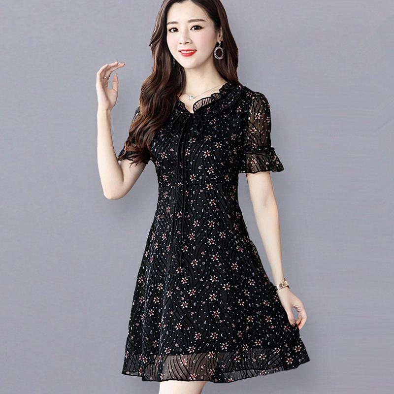 碎花连衣裙穿起来显胖有什么方法,肩宽女生适合的长袖碎花雪纺上衣