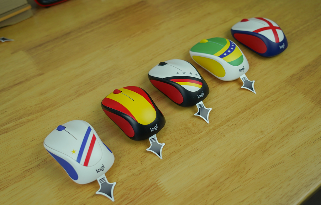 罗技m330无线鼠标推荐,罗技m240鼠标测评