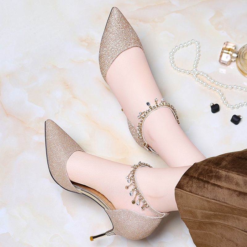 搭配裙子的鞋子夏季凉鞋推荐,什么凉鞋百搭又时尚女款夏季