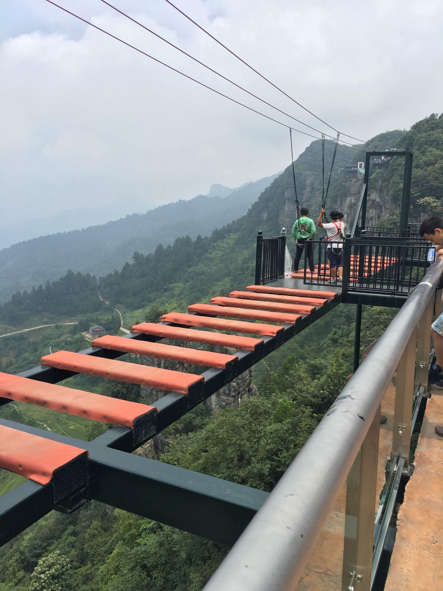 假如生活没精神怎么办，你需要来重庆奥陶纪受点冲击