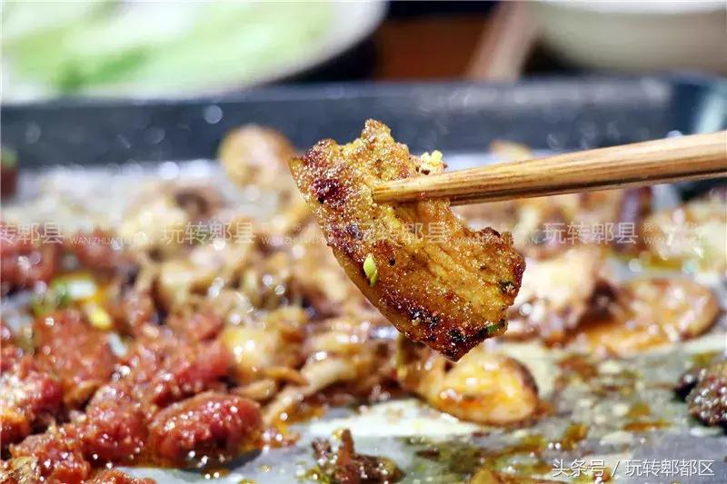 又一家高颜值花园音乐烤吧入驻郫都，趁五一快去痛快的搓一顿吧！