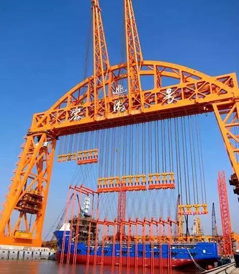 中国制造32万吨巨轮,中国制造1万吨巨轮