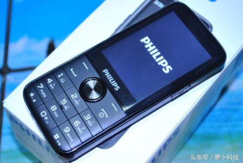 亲情不断电,老人智能手机推荐飞利浦