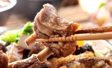 没有什么是一顿全羊宴解决不了,没有什么是一顿羊排解决不了的事