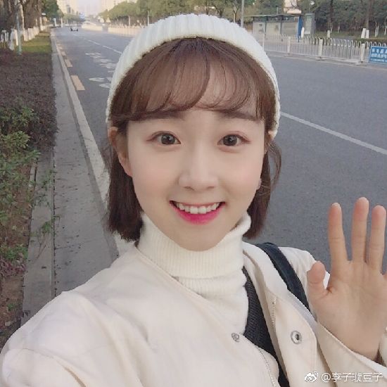 《创造101》主题曲李子璇为什么站C位？李子璇个人资料背景介绍