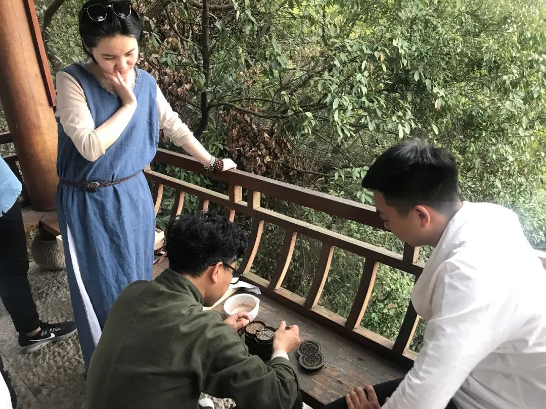 香道师和制香师区别,行香师和香道师有什么区别