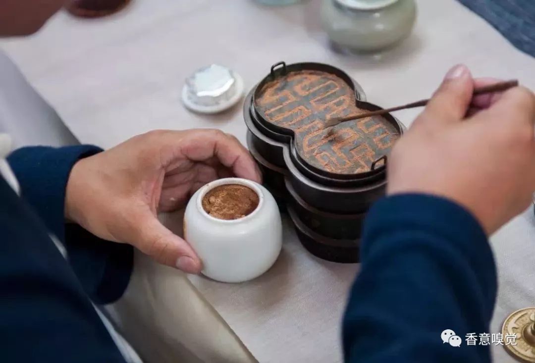 香道师和制香师区别,行香师和香道师有什么区别