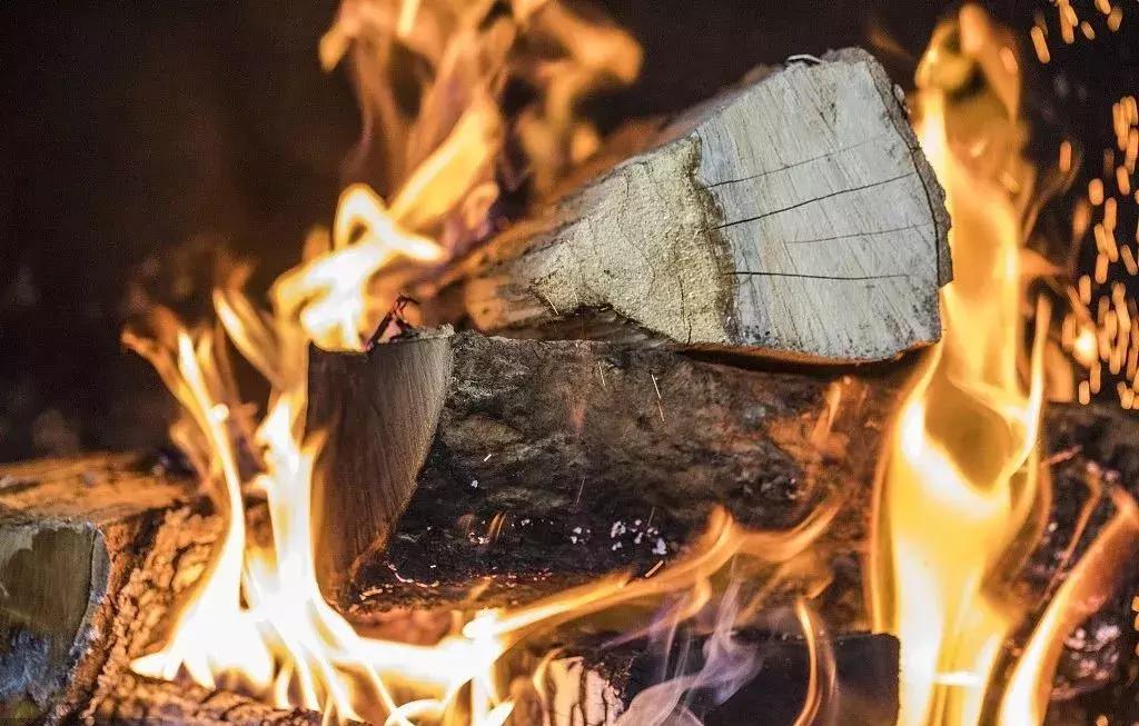 这座小城究竟有何神秘之处，竟然征服了80后最强大脑“水哥”