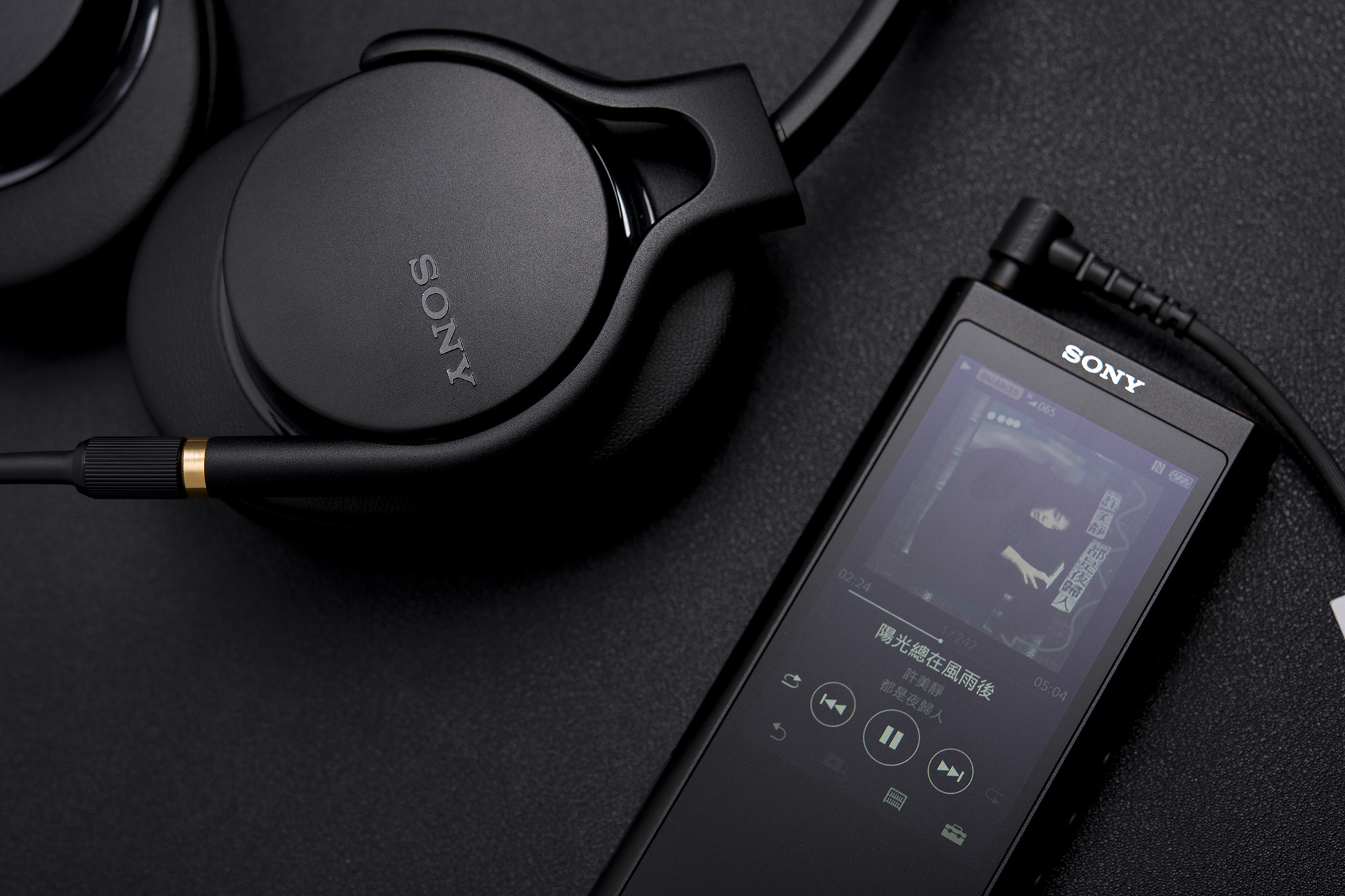 索尼sonymdr-1am2头戴式耳机,索尼MDR-1AM2耳机