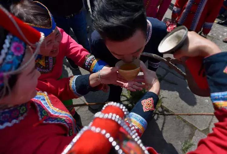 鐣叉棌椋庢儏鎽勫奖,杩愭渤鐣旂殑缇庢櫙