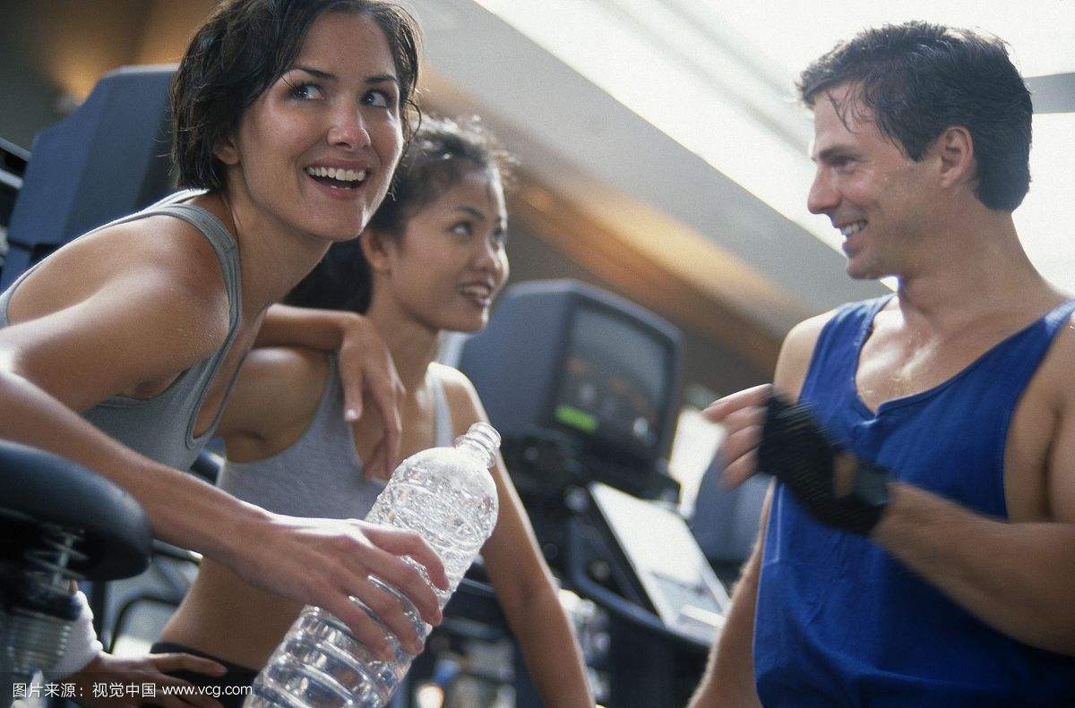 运动社交app,咕咚运动和微信运动哪个好