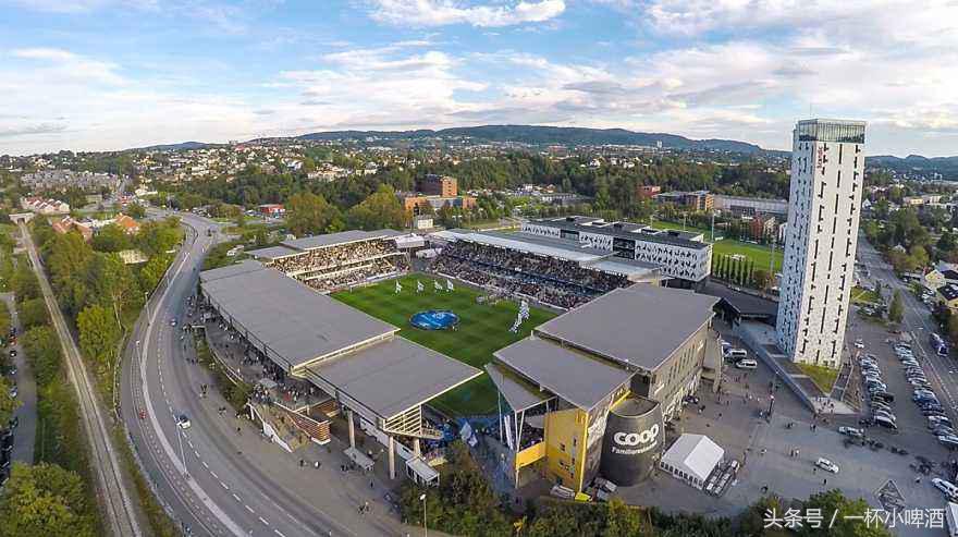 挪威绝美足球场,挪威诺夫顿岛球场