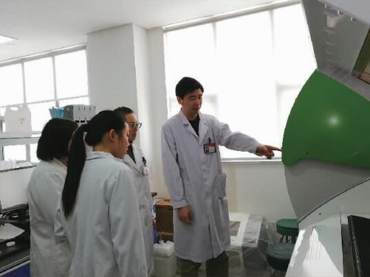 身边好医生视频,身边尽职尽责的好医生