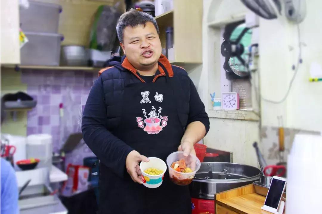 结婚12年，台湾夫妻在厦大旁开了家“黑”店，专治小确丧……