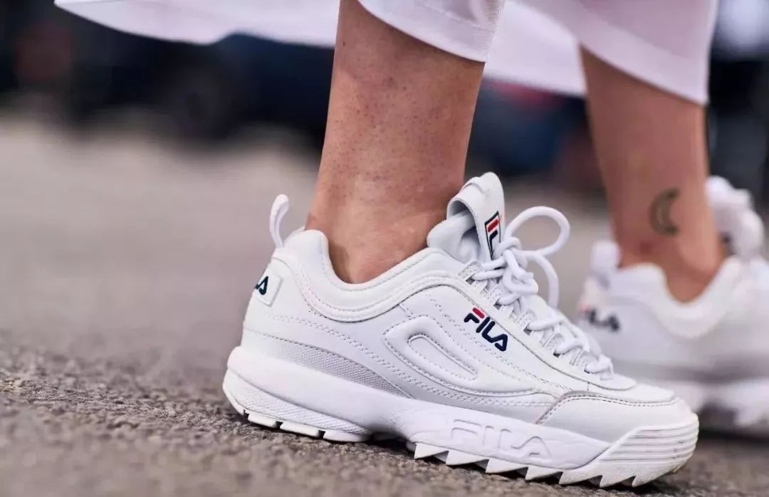 巴黎世家老爹鞋一代二代三代区别,巴黎世家第七代老爹鞋runner做旧