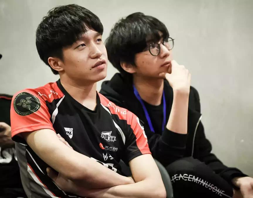 edg厂长回归uzi,edg官宣签约uzi厂长