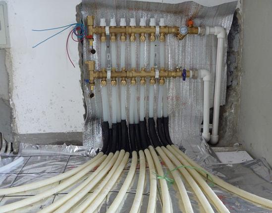 家里装水地暖好还是电地暖好,电地暖和水地暖能同时装吗