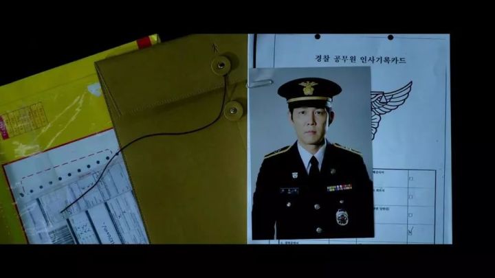 无间道谁和梁朝伟互换的身份,无间道三部曲梁朝伟