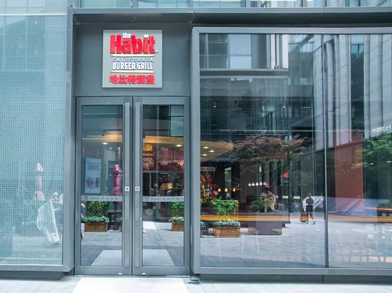 全美票选NO.1,加州爆火的网红胖汉堡,一连在魔都开了2家店!