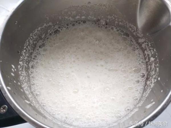 自制豆花健康做法,鲜嫩的豆花超好吃自己在家也能做