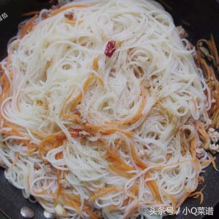 天热不想吃饭请问煮点啥吃,天热没菜怎么吃面条好吃