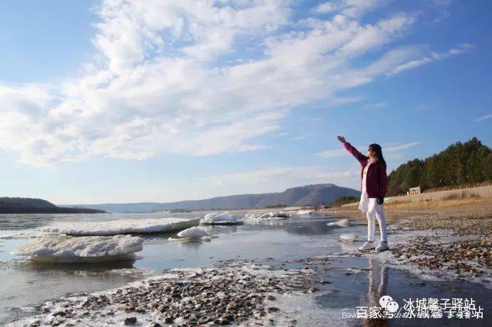 漠河北极村开江,去漠河看极光去甘孜看贡嘎雪山