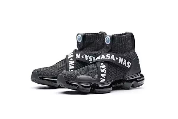 这还是老村炮安踏吗?全新太空鞋潮炸了,半个欧美朋友圈都在跪舔