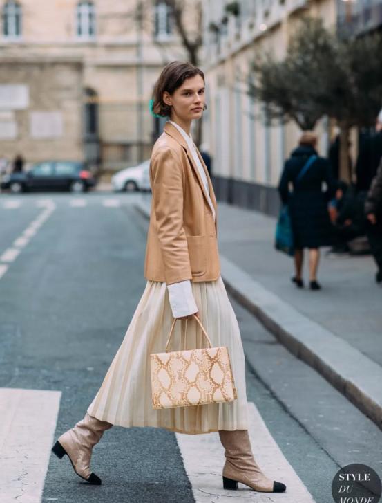 杨幂穿搭新中式同款香云纱,杨幂穿纱裙美上天