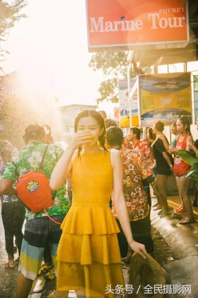 你负责貌美如花，我负责拍照那些一起开网店的摄影师情侣们~