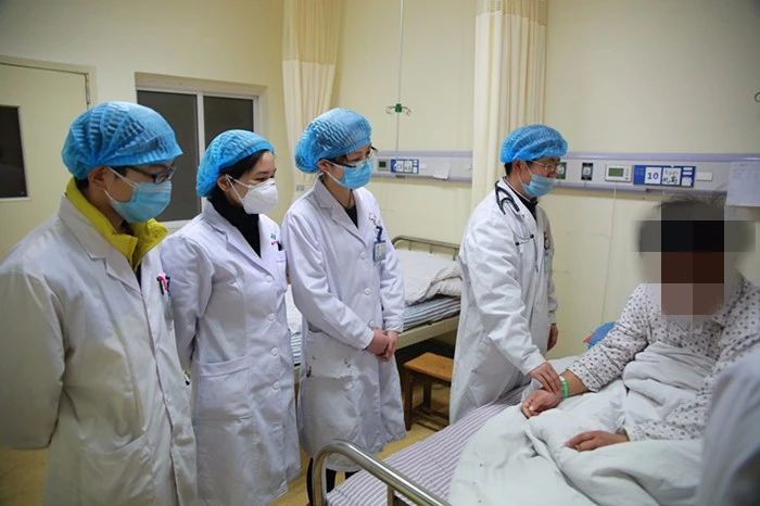 一男子被老鼠咬伤发病而死,男子被老鼠咬伤反咬老鼠