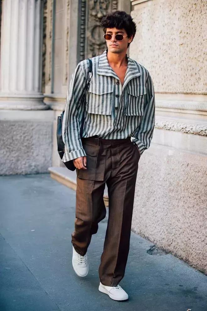 经典的条纹衬衫怎么穿,条纹衬衫适合什么人穿