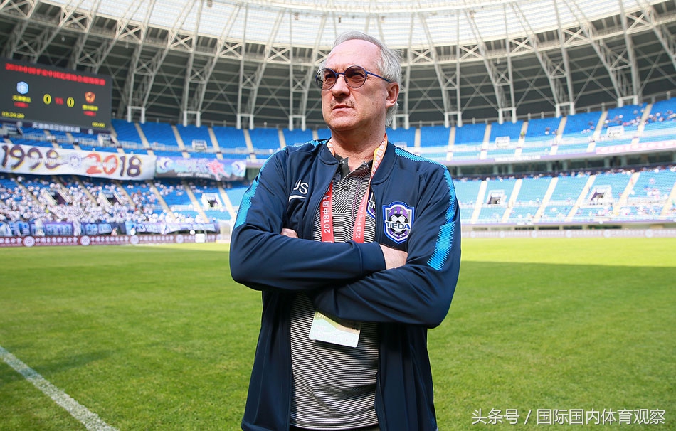 天津泰达也有两辆“小摩托”边路悍将状态爆棚已具备国脚水准