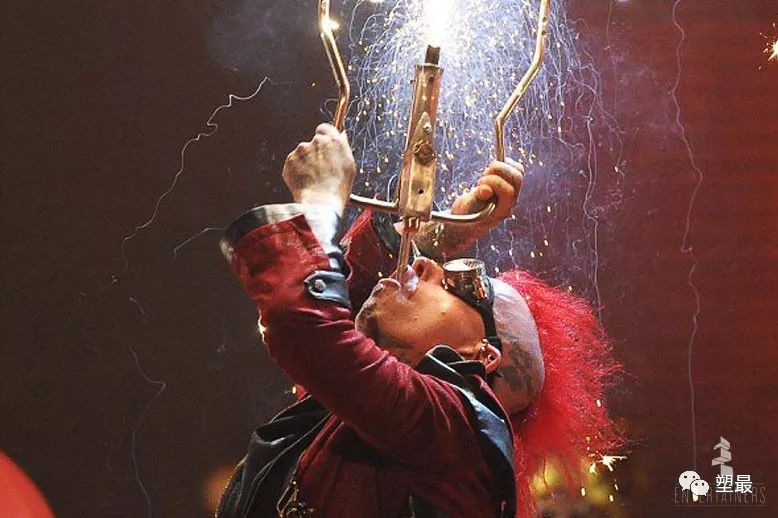 我看了场大尺度畸形人体秀，从此再也没睡过安稳觉！