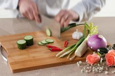 菜板总是裂开怎么办,菜板用久了开裂泡水发霉怎么办