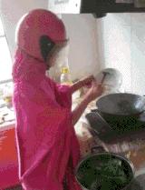 厨师长期炒菜吸油烟的危害,炒菜避免吸入油烟的方法