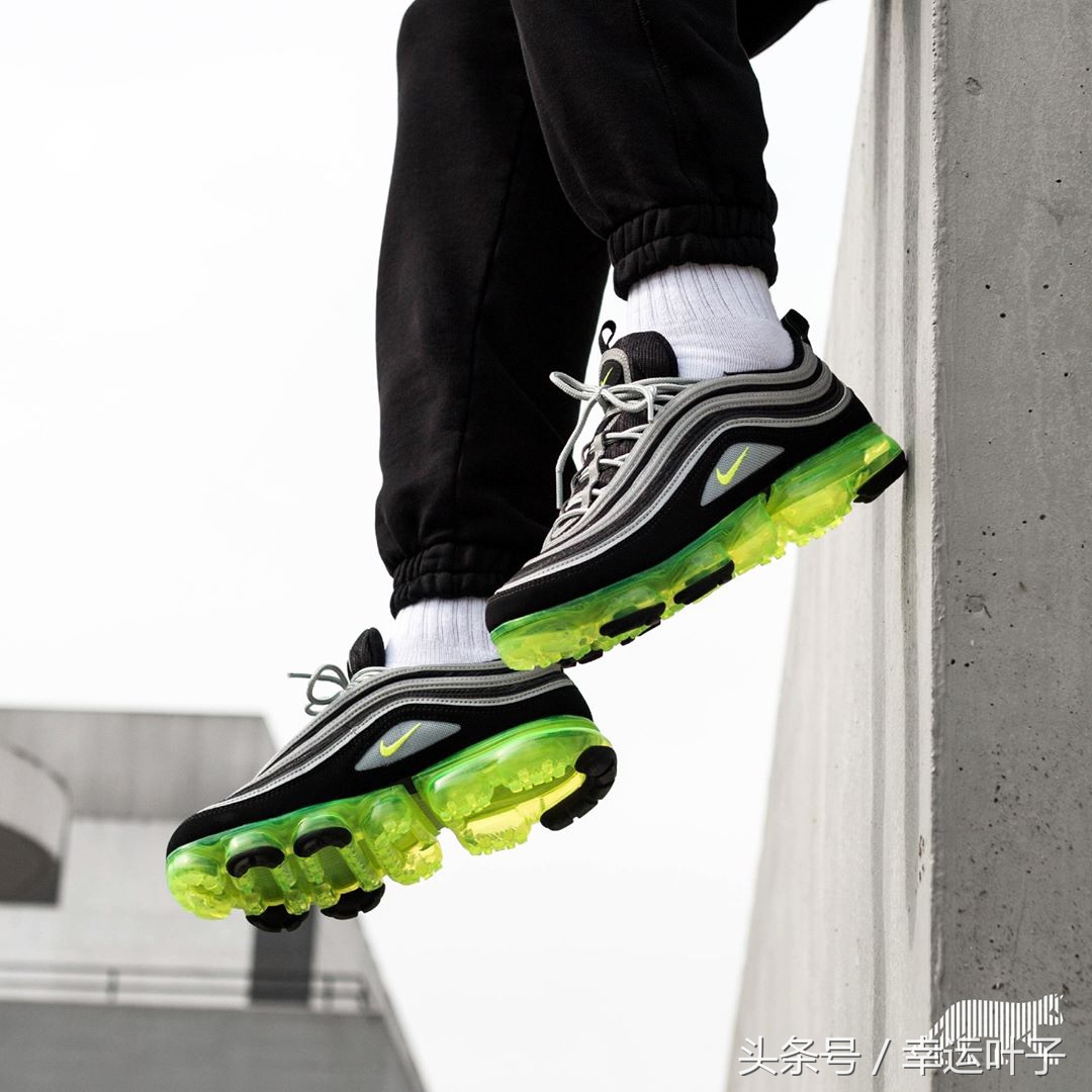 近期新鞋精选，只有看了上脚照，你才知道这双鞋比你想象中更帅气