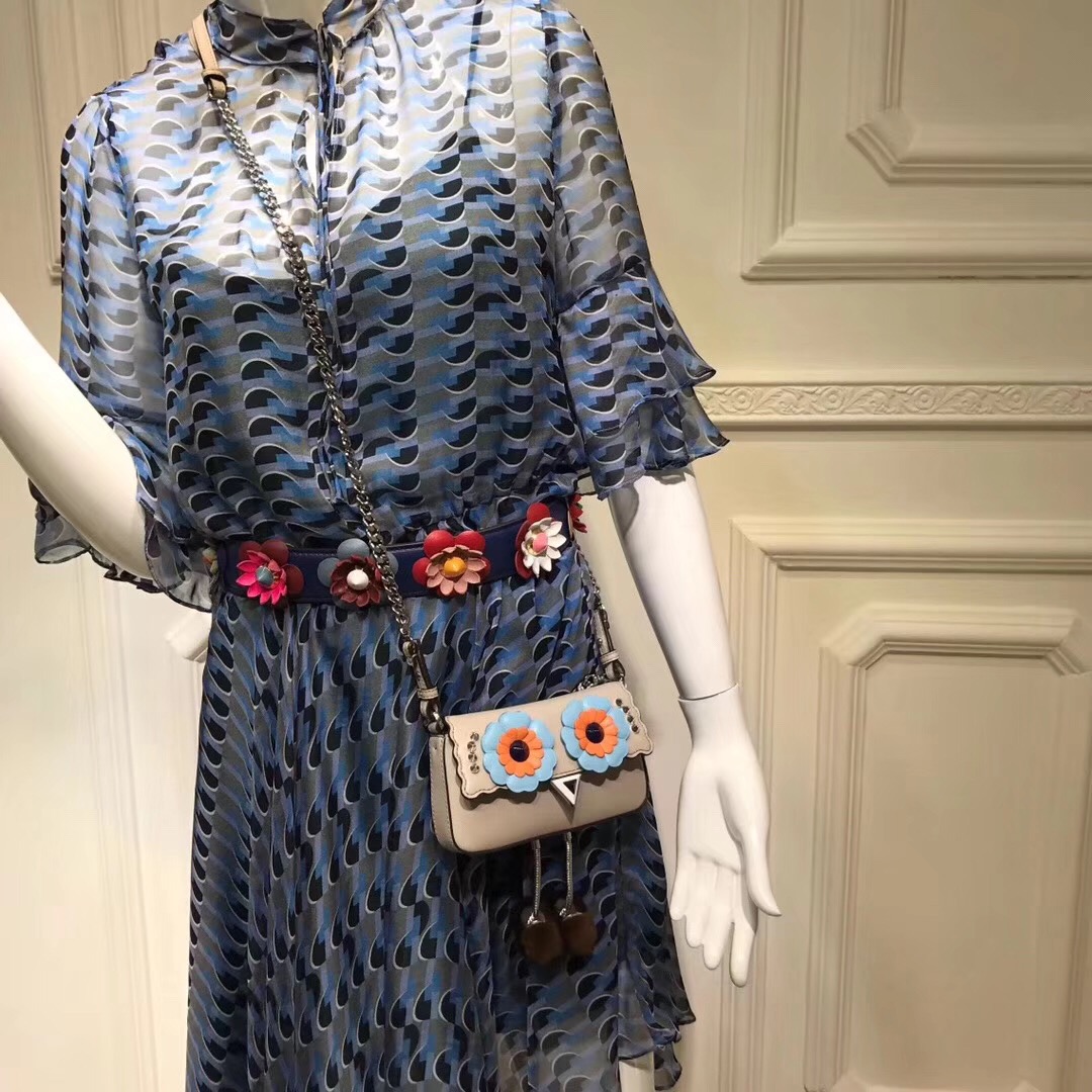 撞包不可怕!为你找到了今年夏天最出彩的包包赢过无数大牌