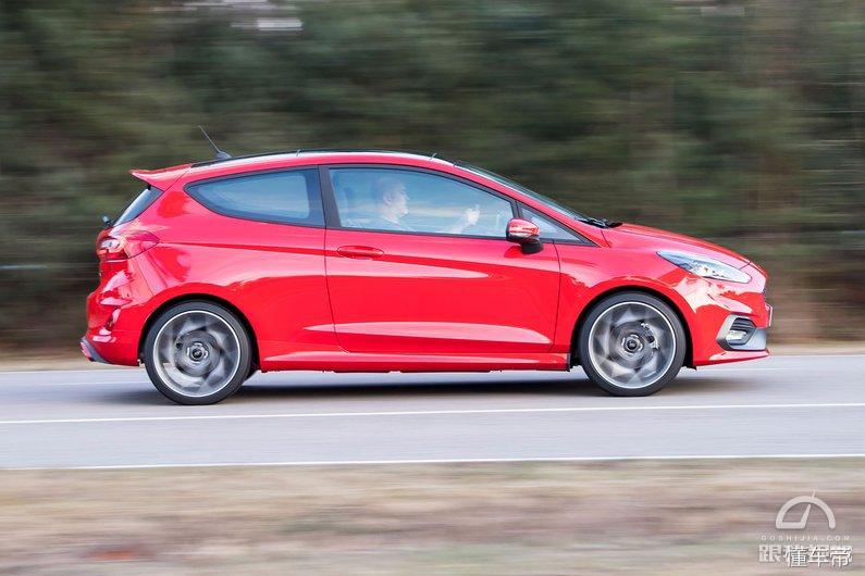 小钢炮福特新嘉年华,福特嘉年华st试驾