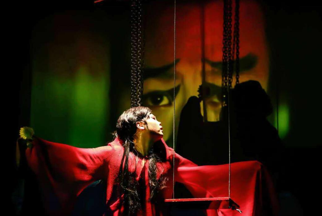 窦娥临死前为什么要发三桩毒誓,窦娥临终前为什么下三桩毒誓