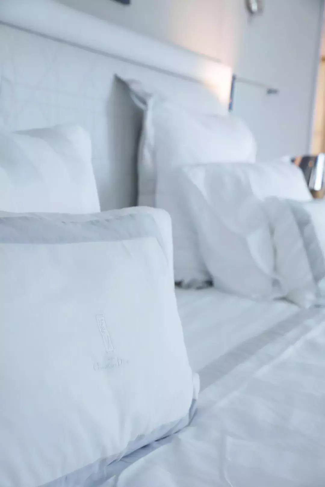 王丽坤和李晨的吻戏,戛纳红毯王丽坤