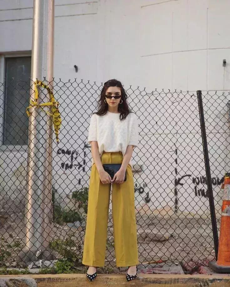 宽松t恤配阔腿裤慵懒,想要腿变长