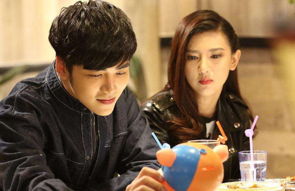 曾是星爷的黄金配角，如今上映2天票房仅0.8万，网友：活该！