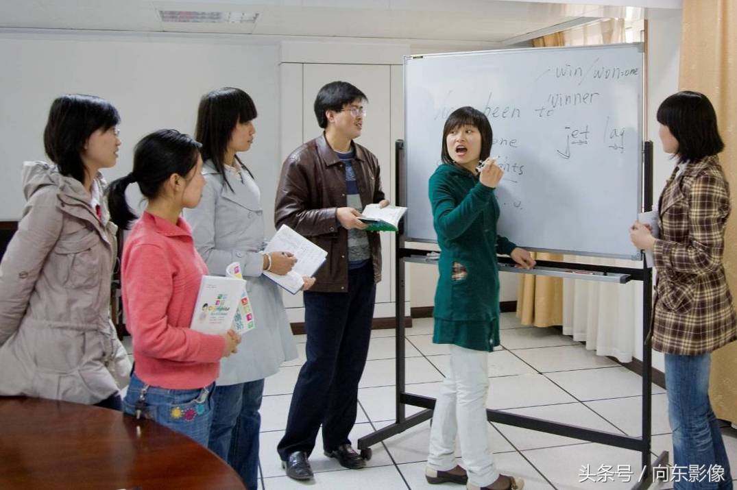 照片背后的故事为何令人动容,照片背后的故事感人